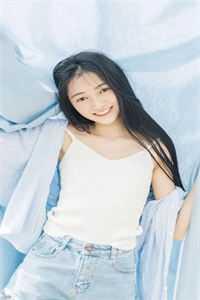 女主人公唐梦欣
